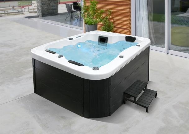 Outdoor-Whirlpool White Marble Outdoor-Whirlpool White Marble