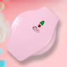 Pinkfarbener Mini Cookie Maker mit Keksförmchen und Antihaftbeschichtung, vor hellem Hintergrund. Ideal zum einfachen Zubereiten kleiner Kekse.
