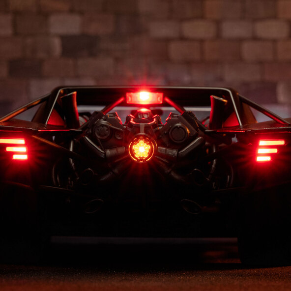 Spielauto Batman Batmobile 2022 Try Me 1:18