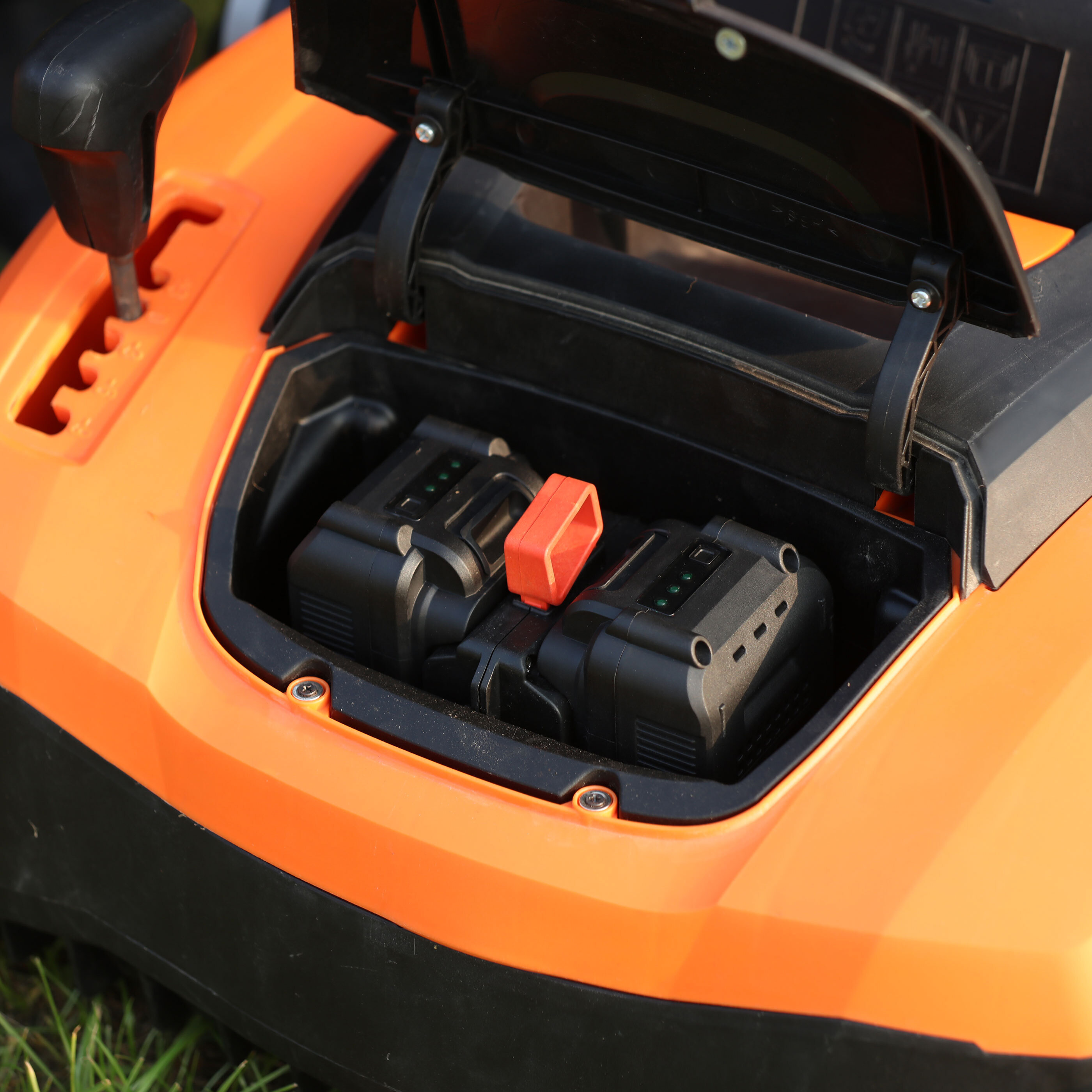 YARD FORCE AkkuVertikutierer 40 V (2x20 V) ALDI