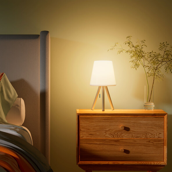 LED-Outdoor-Akku-Tischleuchte, dreibeinig