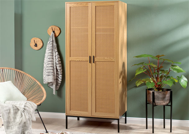 Rattan-Kleiderschrank Rattan-Kleiderschrank