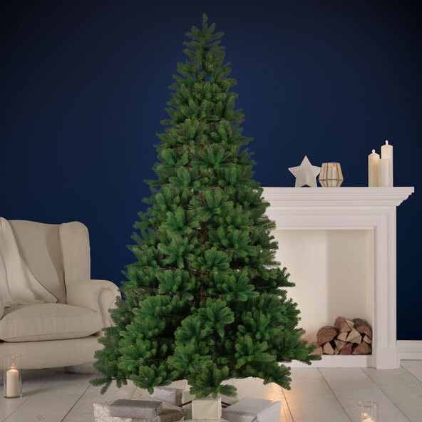 Künstlicher Weihnachtsbaum ALDI