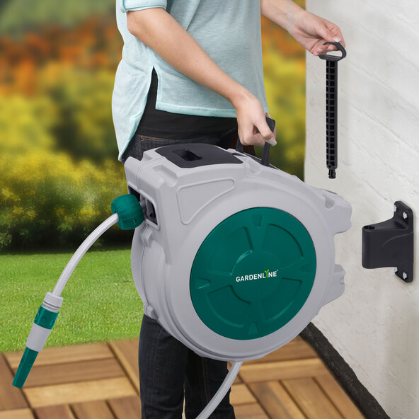 Automatischer Schlauchaufroller