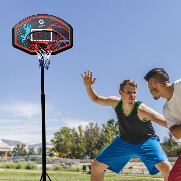 Wetterfester Basketballkorb mit Ständer