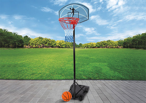 Basketballkorb, mit Ball Basketballkorb, mit Ball