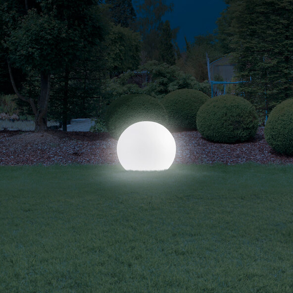 Smarte LED-Outdoor-Leuchtkugel Calluna Solar ⦰25 cm, white+color