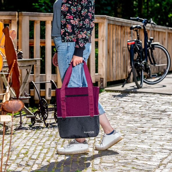 Isolierte Fahrrad-Seitenpacktasche Lila