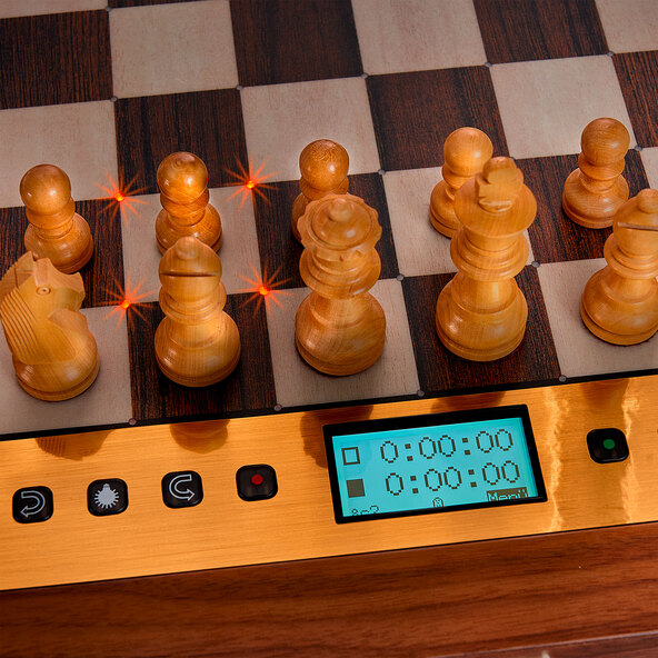 Schachcomputer King Performance M830