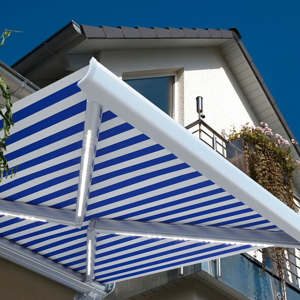 LED-Vollkassettenmarkise ELOS V2 inkl. Windsensor marineblau-weiß, 400 x 300 cm