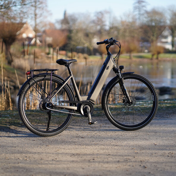 28" Alu City E-Bike Geniesser 3.3