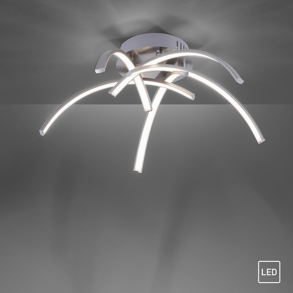 LED-Deckenleuchte Valerie: Runde, flache Deckenleuchte mit weißem Diffusor und schmalem, silberfarbenem Rand. Das Licht scheint gleichmäßig und blendfrei.