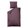Bettwäsche Jacquard-Feinbiber Grafik bordeaux, bestehend aus einem Kissen- und einem Bettbezug. Das Muster zeigt stilisierte, florale Elemente in Bordeaux- und Beigetönen auf hellem Grund.