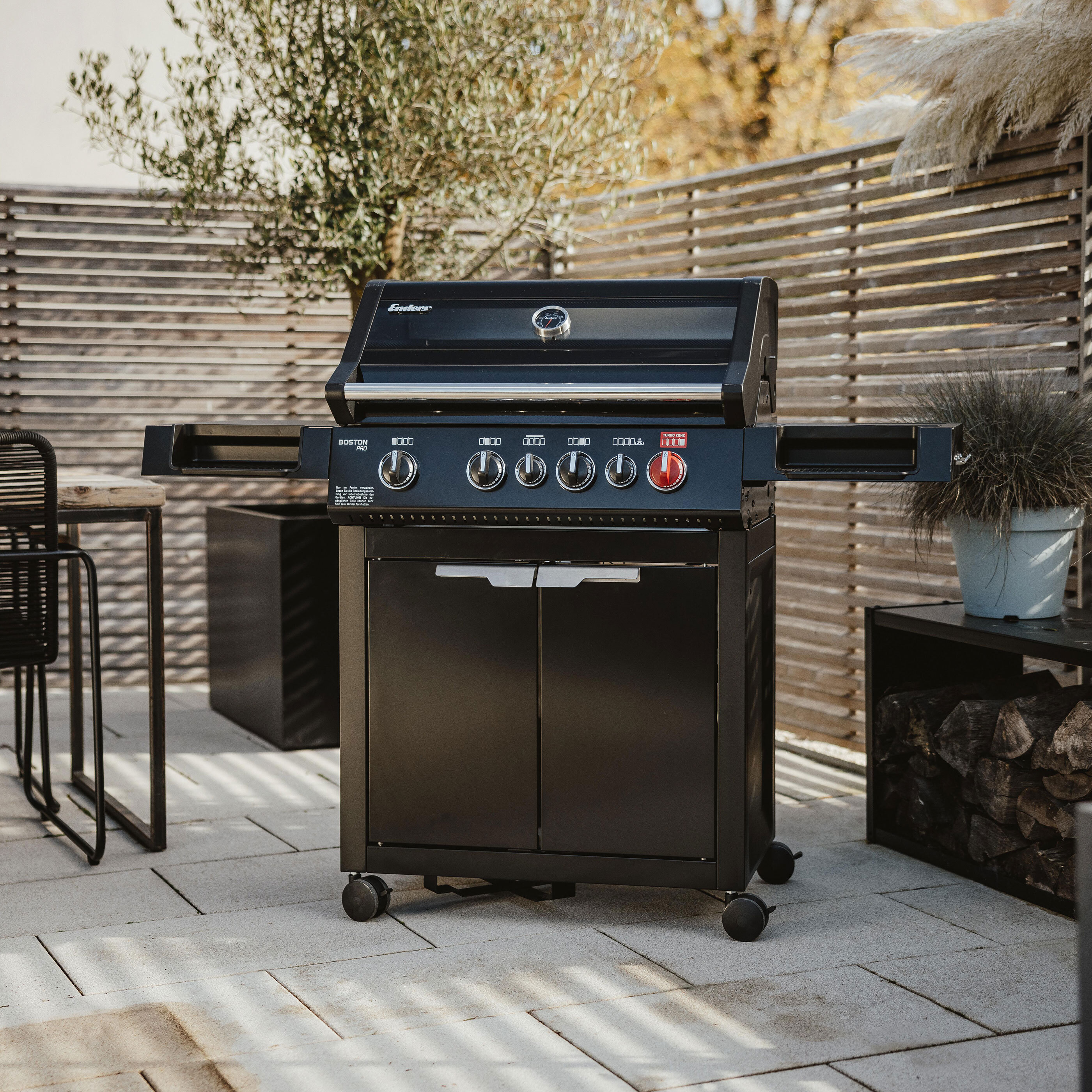 Gasgrill Boston Pro 4 Kr Turbo 2 Gasgrill Boston Black Pro 4 SIKR Turbo von Enders