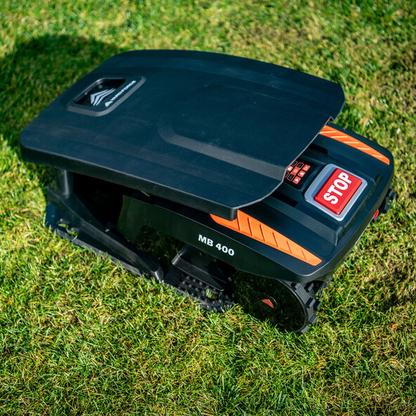 Yard Force Mähroboter MB 400, inkl. Garage ALDI