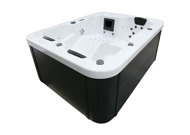 Outdoor-Whirlpool White Marble