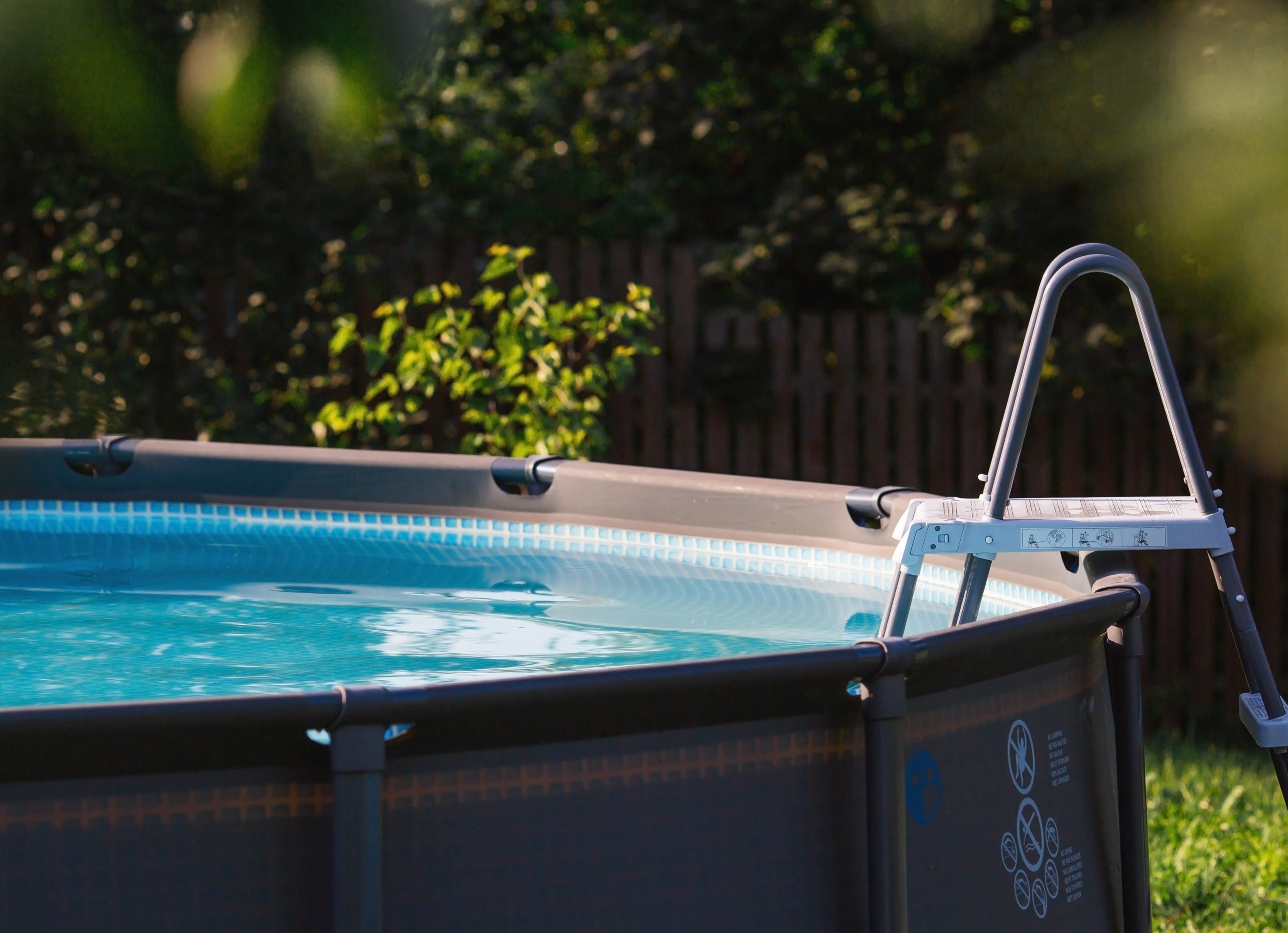 Moodbild_KW23_Poolparty_3336x2416px.jpg