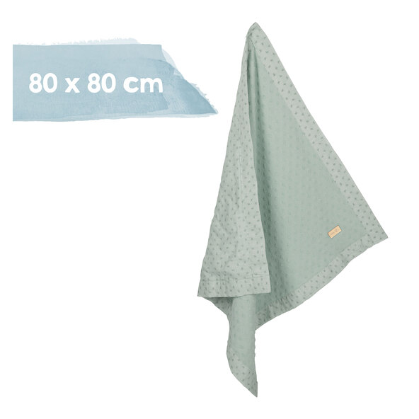 Baby Geschenkset Kuscheln und Spielen in Grün: Ein weicher, grüner Stoffhase und weitere Babyartikel wie eine Decke und ein Beißring sind auf einem hellen Untergrund arrangiert.