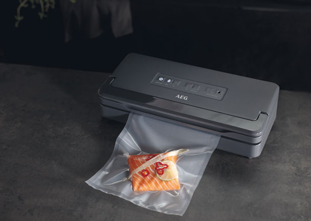 Gourmet-Vakuumiergerät mit Zusatzboxen Gourmet-Vakuumiergerät mit Zusatzboxen
