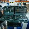 Werkzeugbox M29087, 163-tlg. + Schlagbohrmaschine M12507